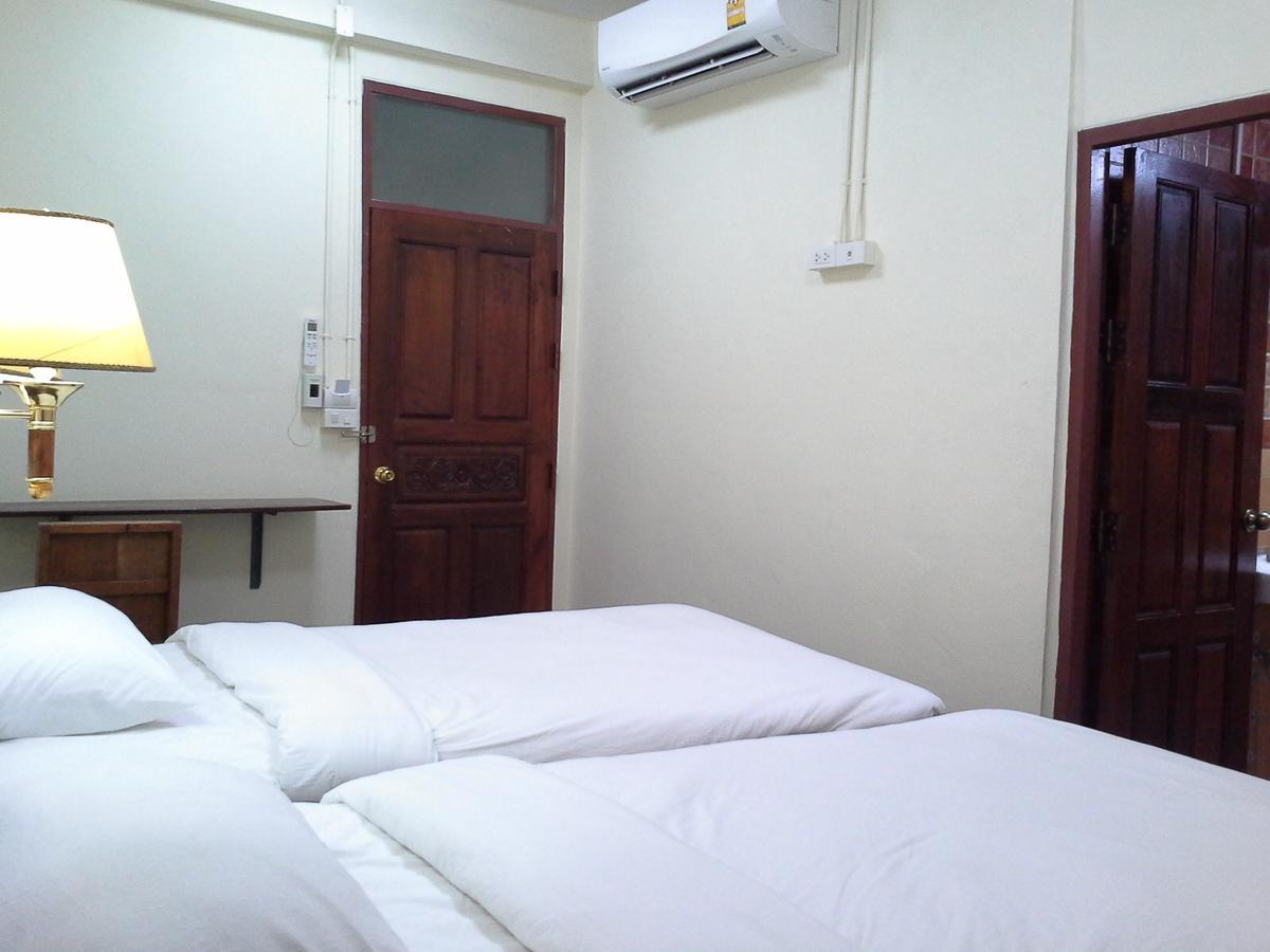 Bc Guesthouse Banglamphu Бангкок Екстер'єр фото