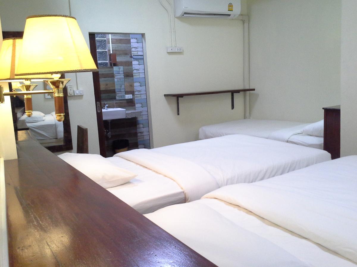 Bc Guesthouse Banglamphu Бангкок Екстер'єр фото