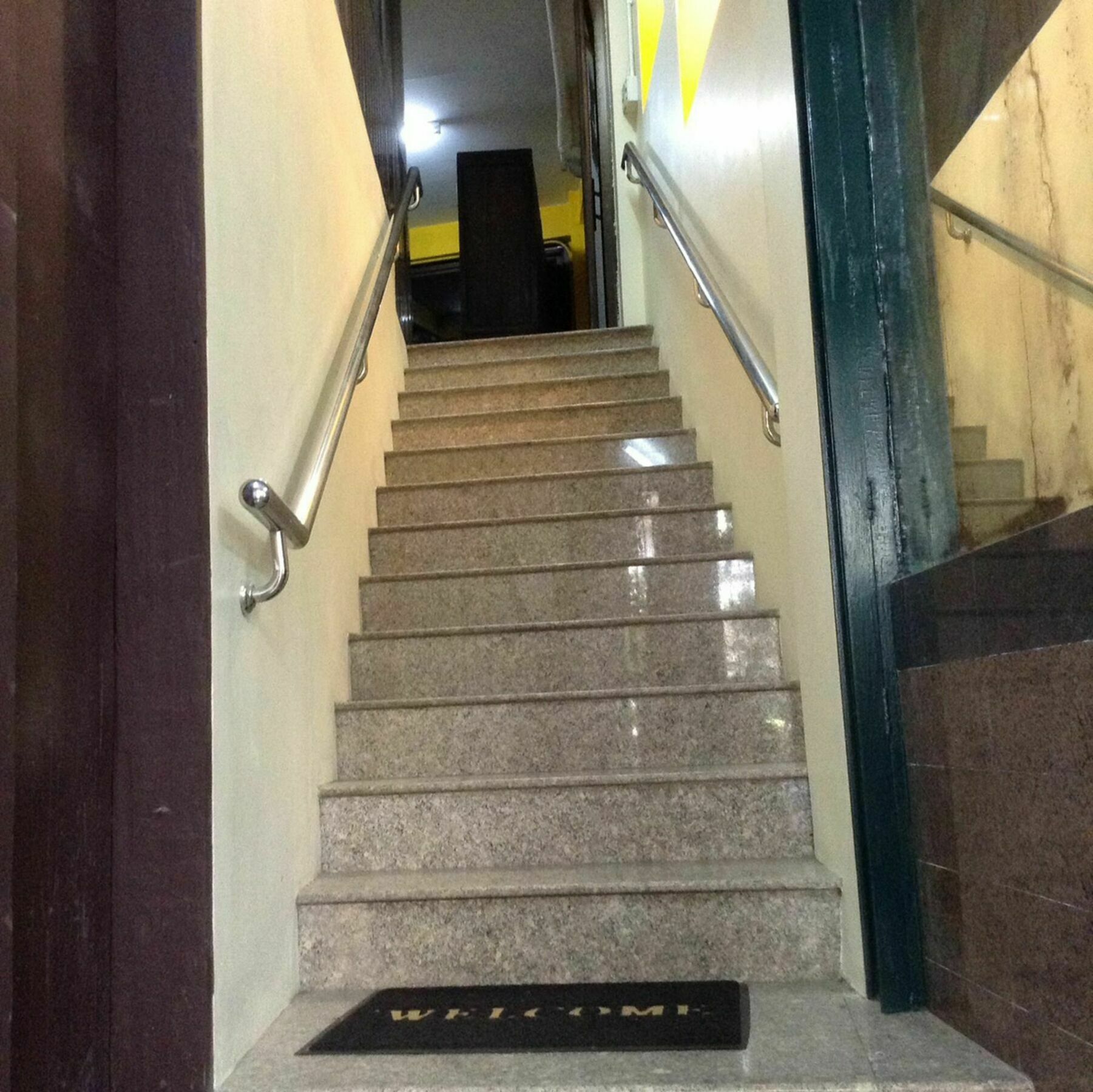 Bc Guesthouse Banglamphu Бангкок Екстер'єр фото